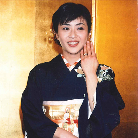 松本明子
婚約